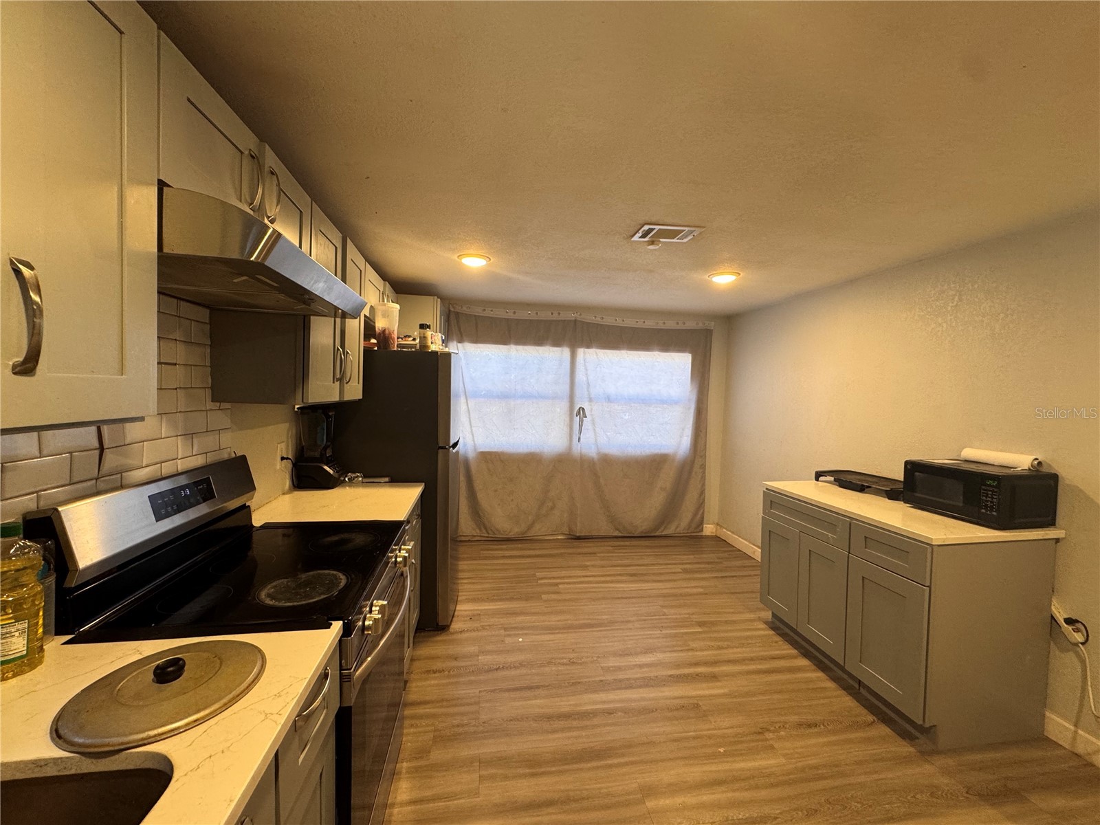 7647 Shannon Lane Zephyrhills FL 33540 TB8476838 image7