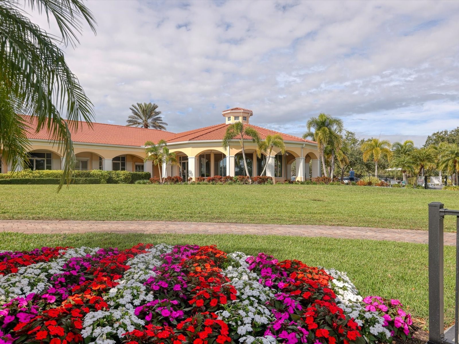 7648 Quinto Drive Sarasota FL 34238 A4678630 image50