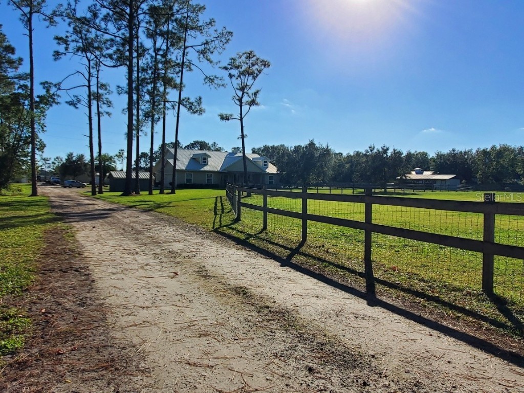 765 E Chapman Road Oviedo FL 32765 O6258068 image1
