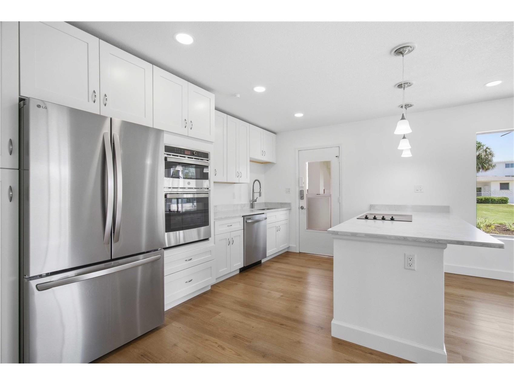 765 John Ringling Boulevard #1CLARI Sarasota FL 34236 A4697791 image6