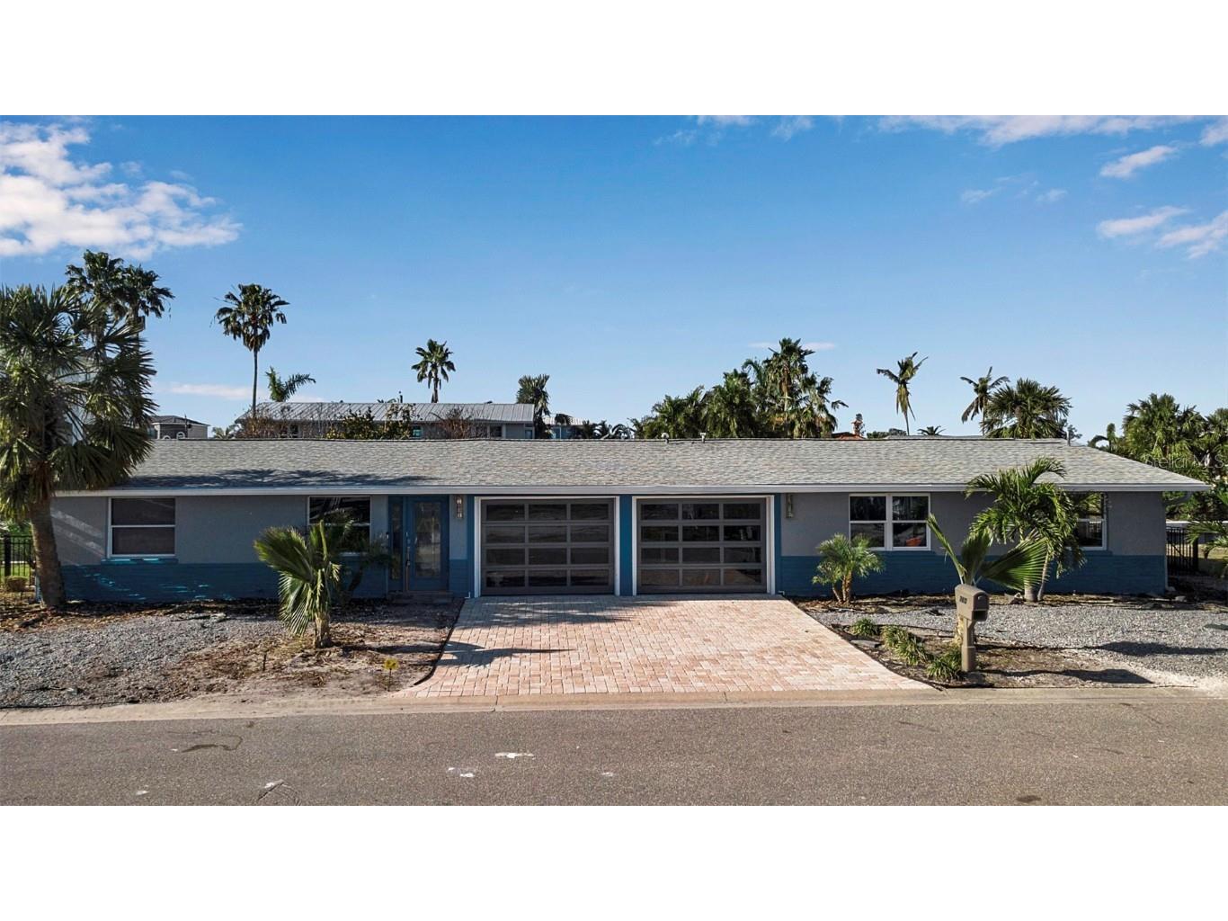 765 Saint Judes Drive N Longboat Key FL 34228 - SARASOTA BAY / GULF OF MEXICO A4638557 image1