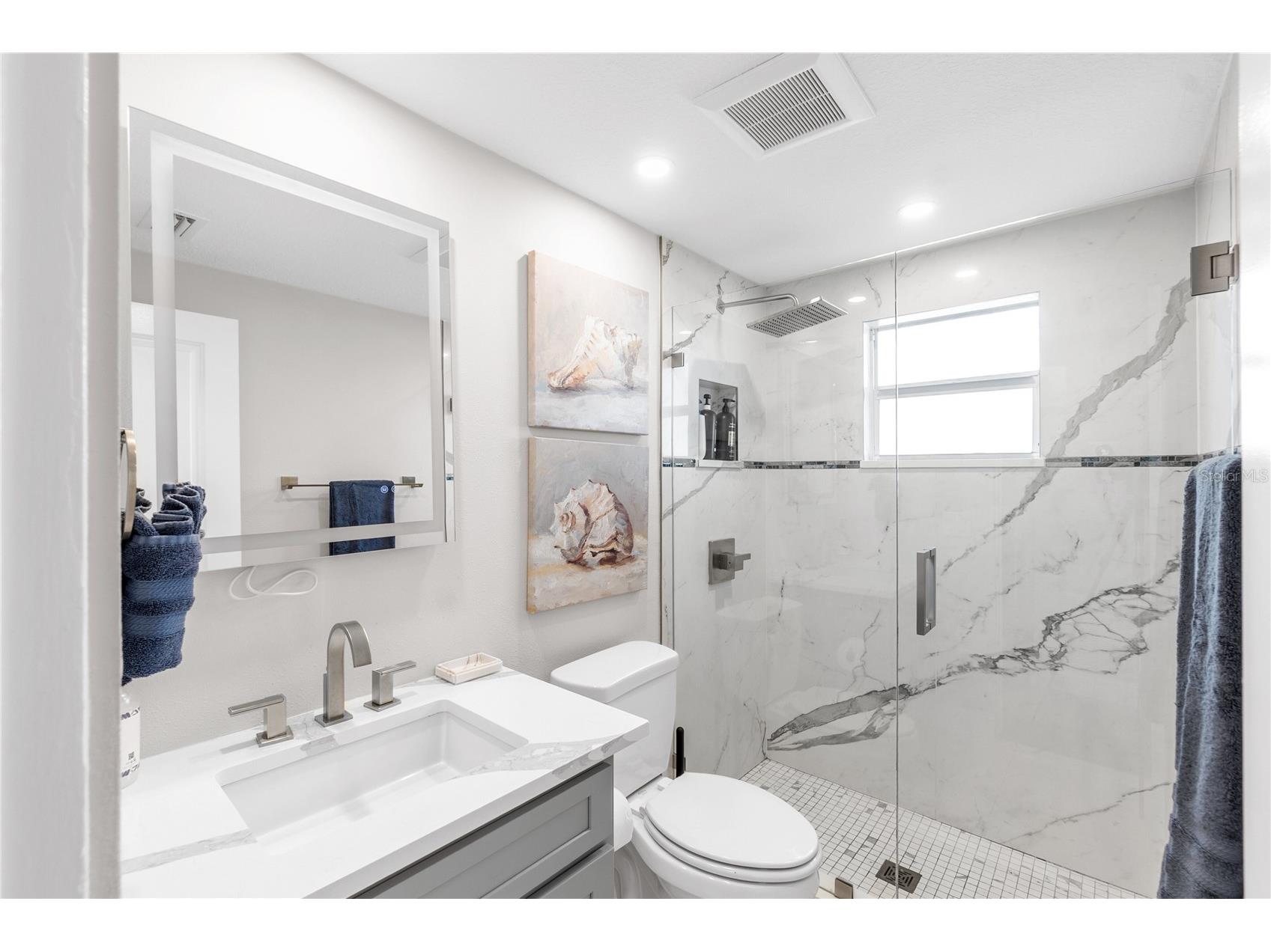 765 Saint Judes Drive N Longboat Key FL 34228 - SARASOTA BAY / GULF OF MEXICO A4683420 image13