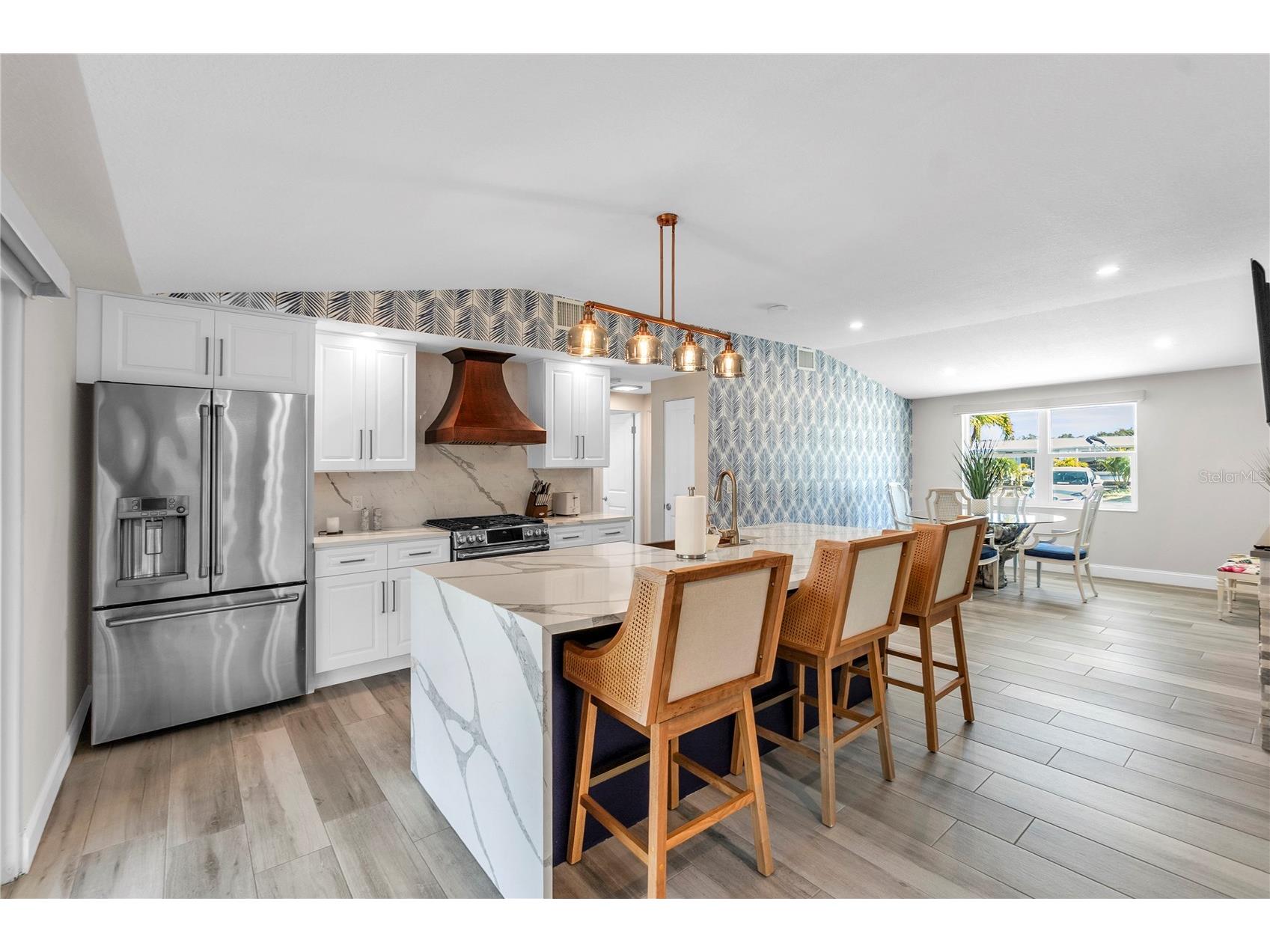 765 Saint Judes Drive N Longboat Key FL 34228 - SARASOTA BAY / GULF OF MEXICO A4683420 image7
