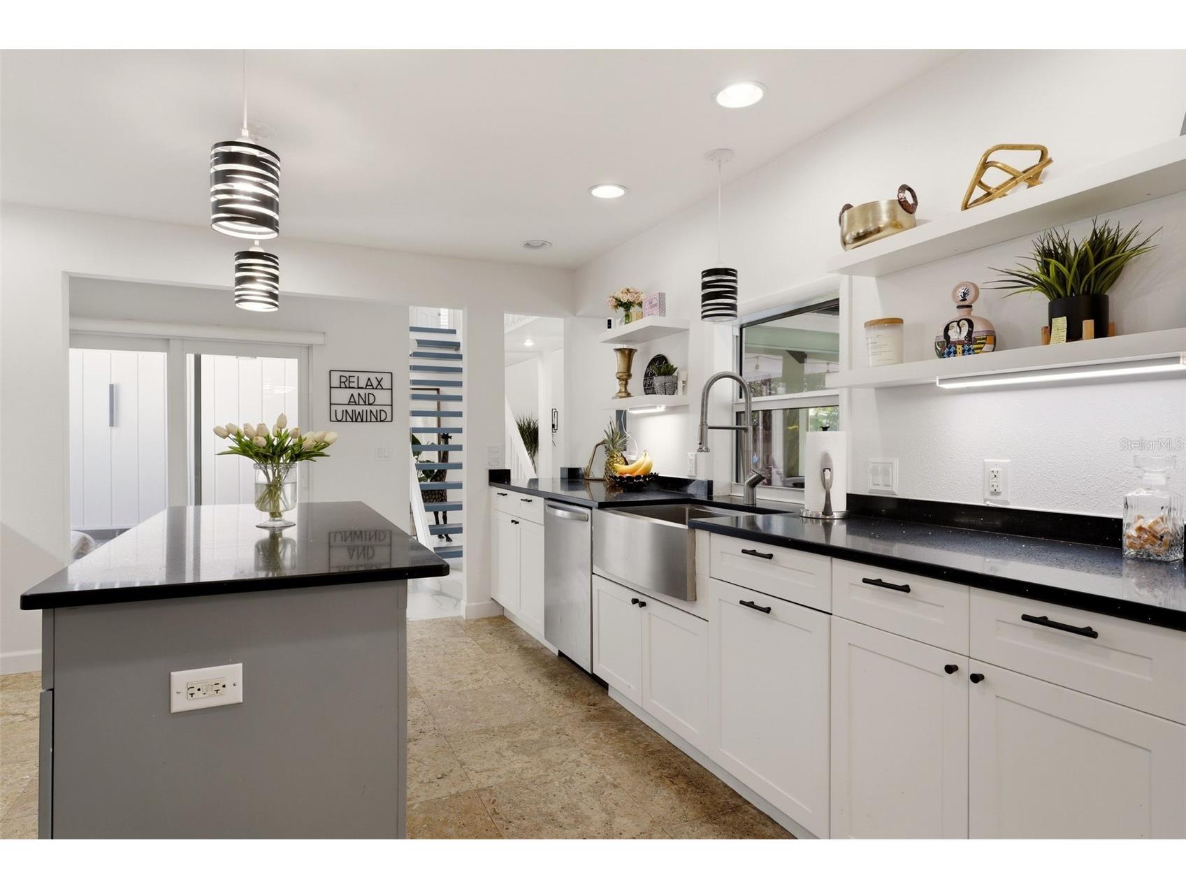 765 Siesta Key Circle Sarasota FL 34242 C7525634 image11