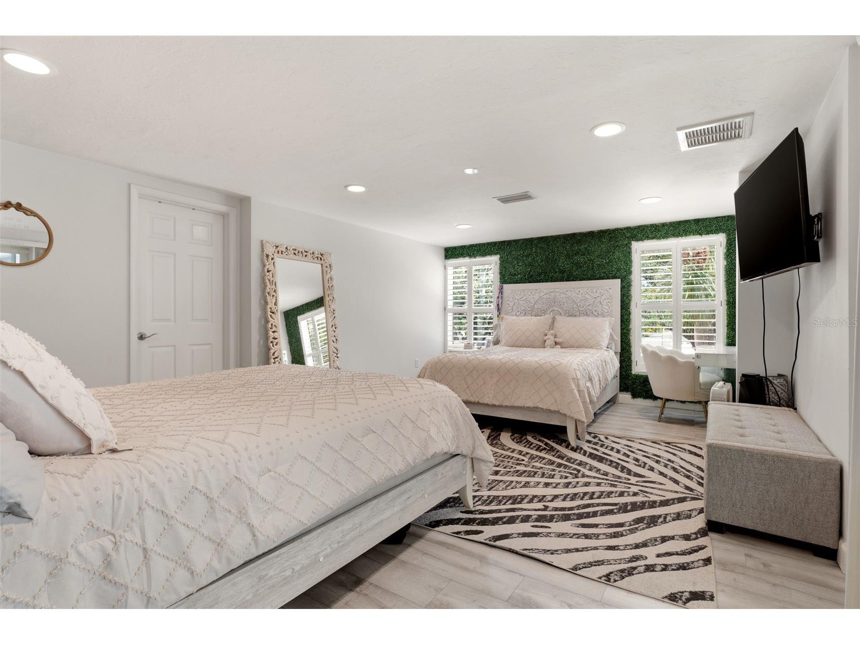 765 Siesta Key Circle Sarasota FL 34242 C7525634 image38