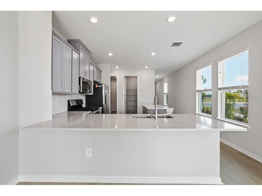 765 Steel Drive Apollo Beach FL 33572 TB8407381 image3