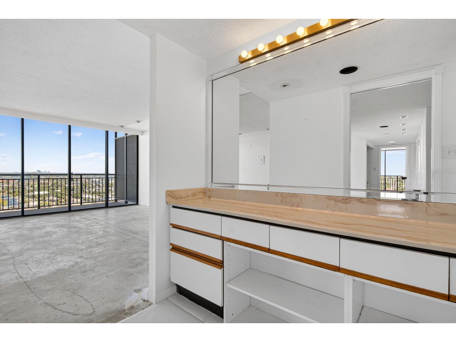 7650 Bayshore Drive #1105 Treasure Island FL 33706 - GULF OF MEXICO TB8465035 image22