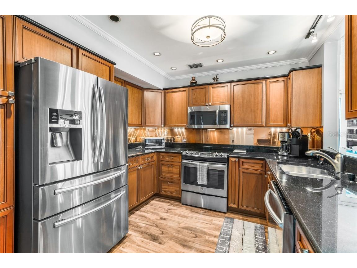 7650 Bayshore Drive #401 Treasure Island FL 33706 U8102682 image25