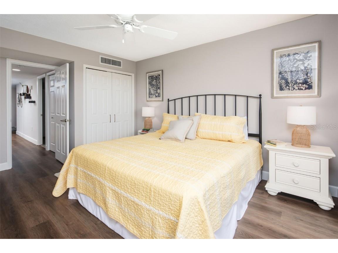 7650 Bayshore Drive #606 Treasure Island FL 33706 TB8417196 image22