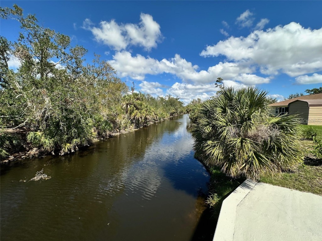 7650 Rosemont Drive Englewood FL 34224 - SEA MIST WATERWAY D6141038 image1