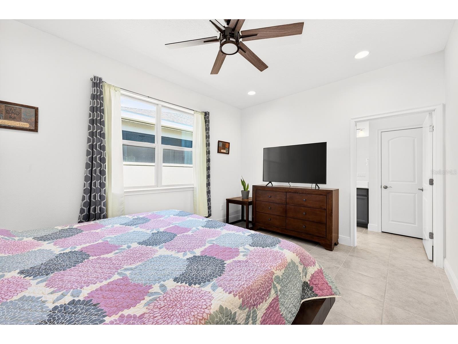 7651 Five Oaks Drive Harmony FL 34773 O6387387 image16