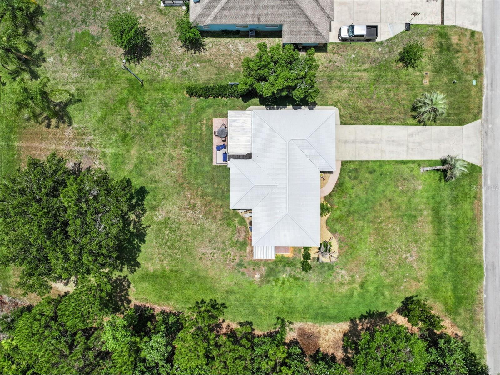 7651 Limonia Drive Indian Lake Estates FL 33855 - LAKE WALK IN WATER P4938749 image2