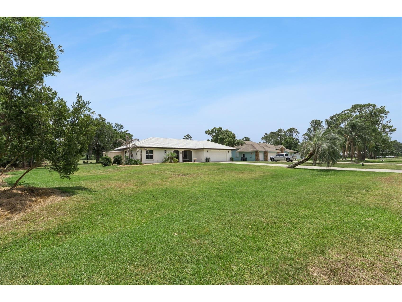 7651 Limonia Drive Indian Lake Estates FL 33855 - LAKE WALK IN WATER P4938749 image37