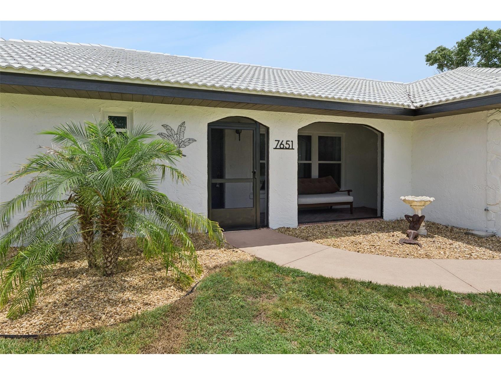 7651 Limonia Drive Indian Lake Estates FL 33855 - LAKE WALK IN WATER P4938749 image8