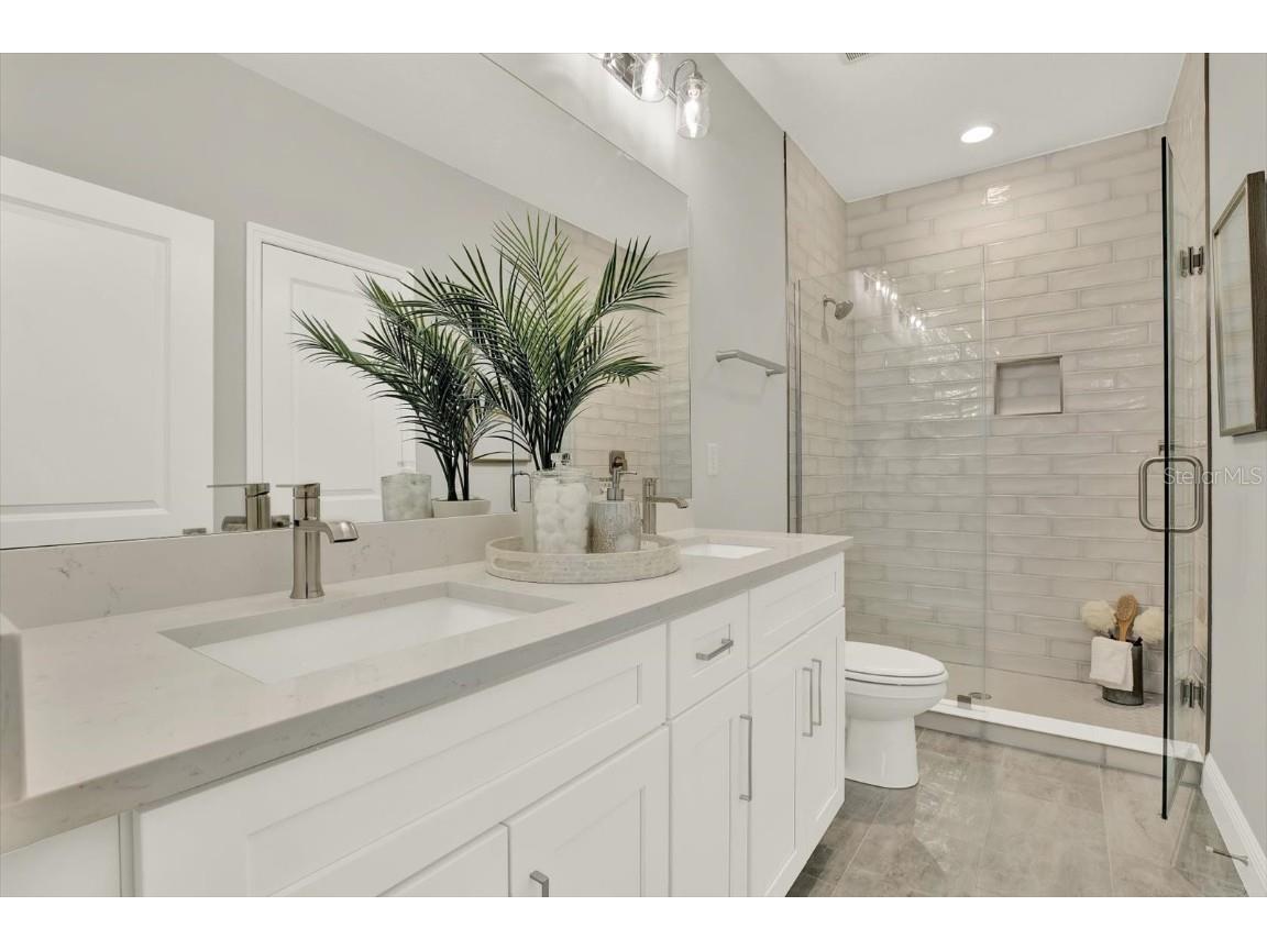 7654 93rd Street N Seminole FL 33777 TB8447677 image18