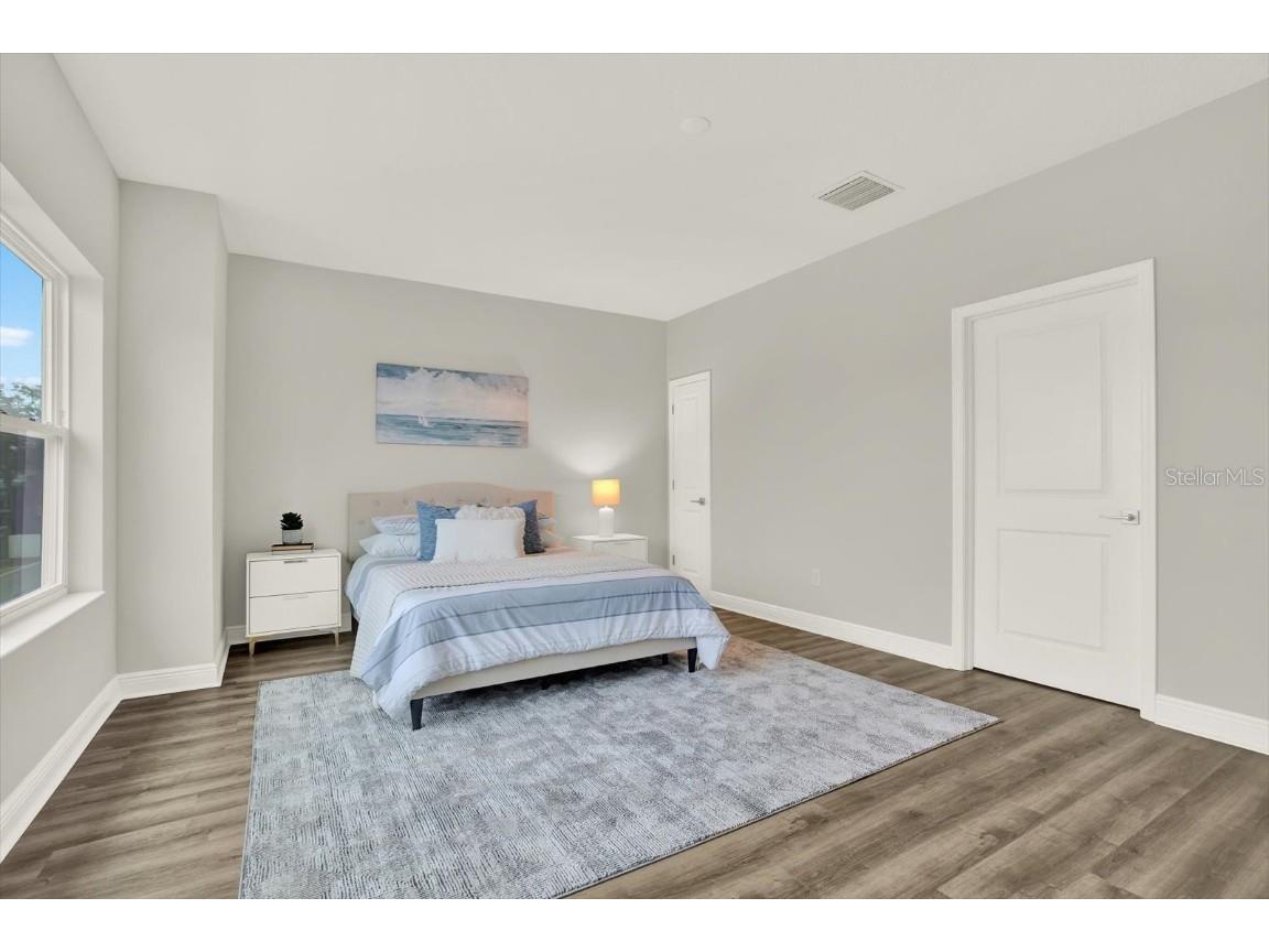 7654 93rd Street N Seminole FL 33777 TB8447677 image20