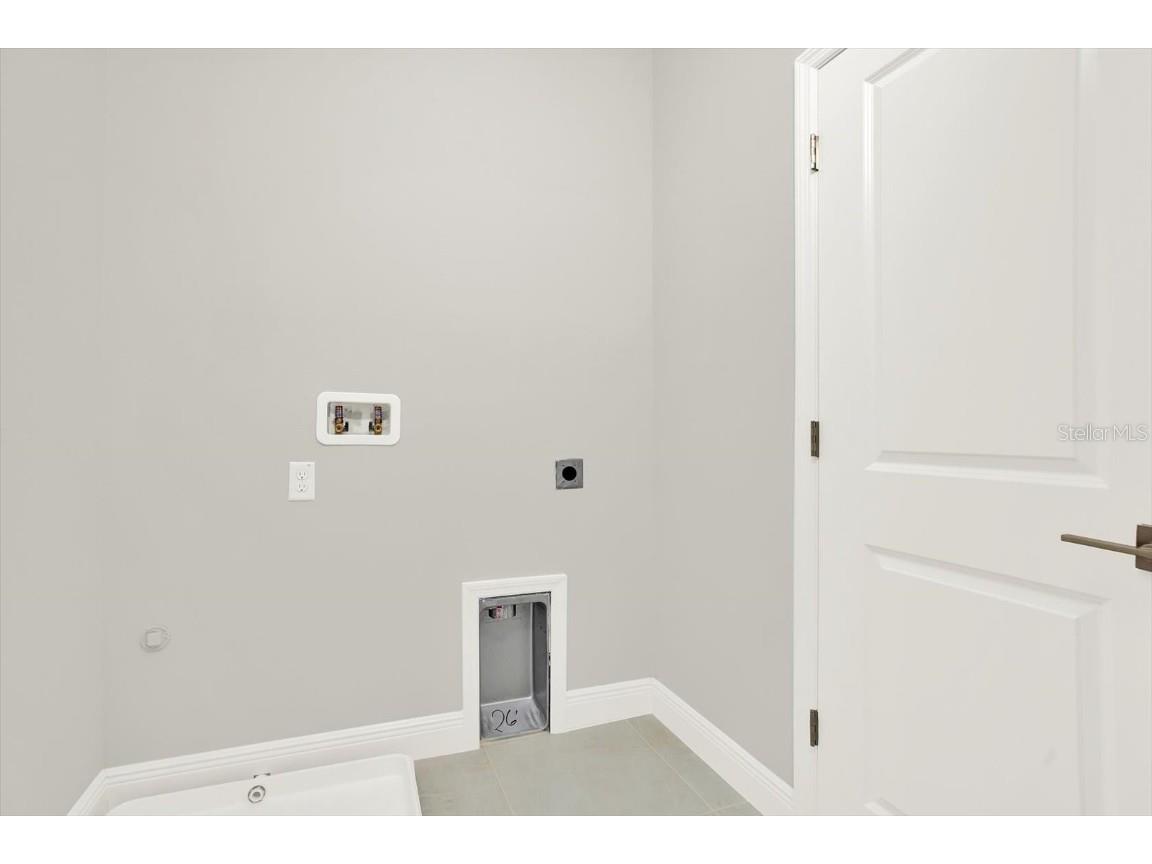 7654 93rd Street N Seminole FL 33777 TB8447677 image24