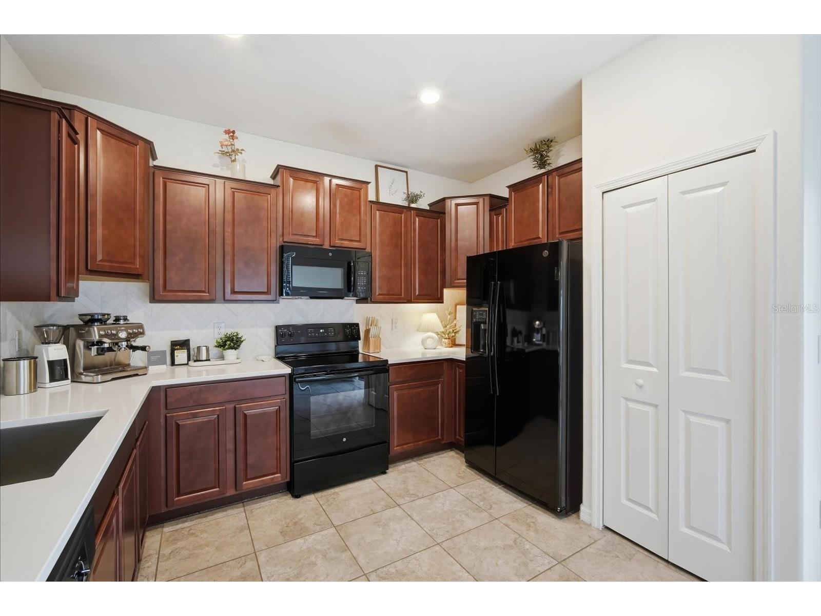7656 Ginger Lily Court Tampa FL 33619 TB8525270 image10