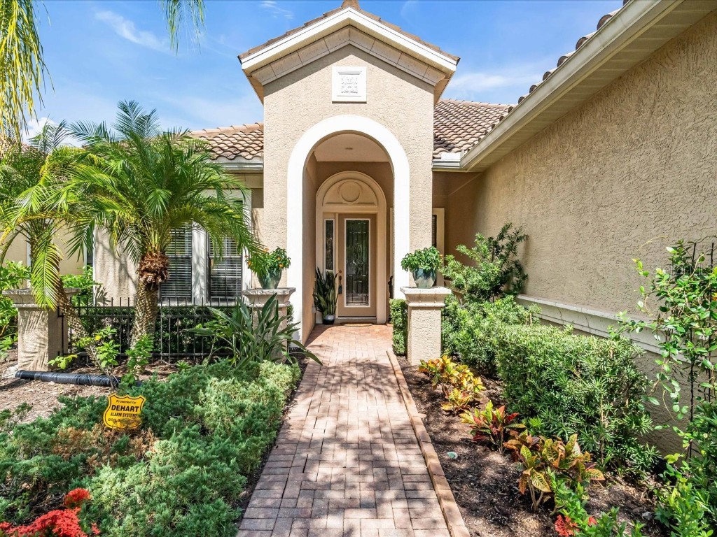 7656 Portstewart Drive Lakewood Ranch FL 34202 TB8306453 image1