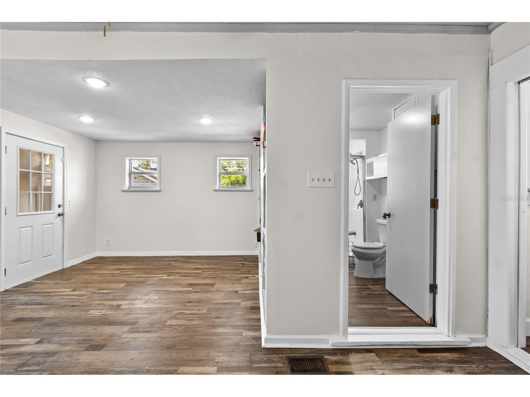 766 13th Avenue S Saint Petersburg FL 33701 TB8500631 image10