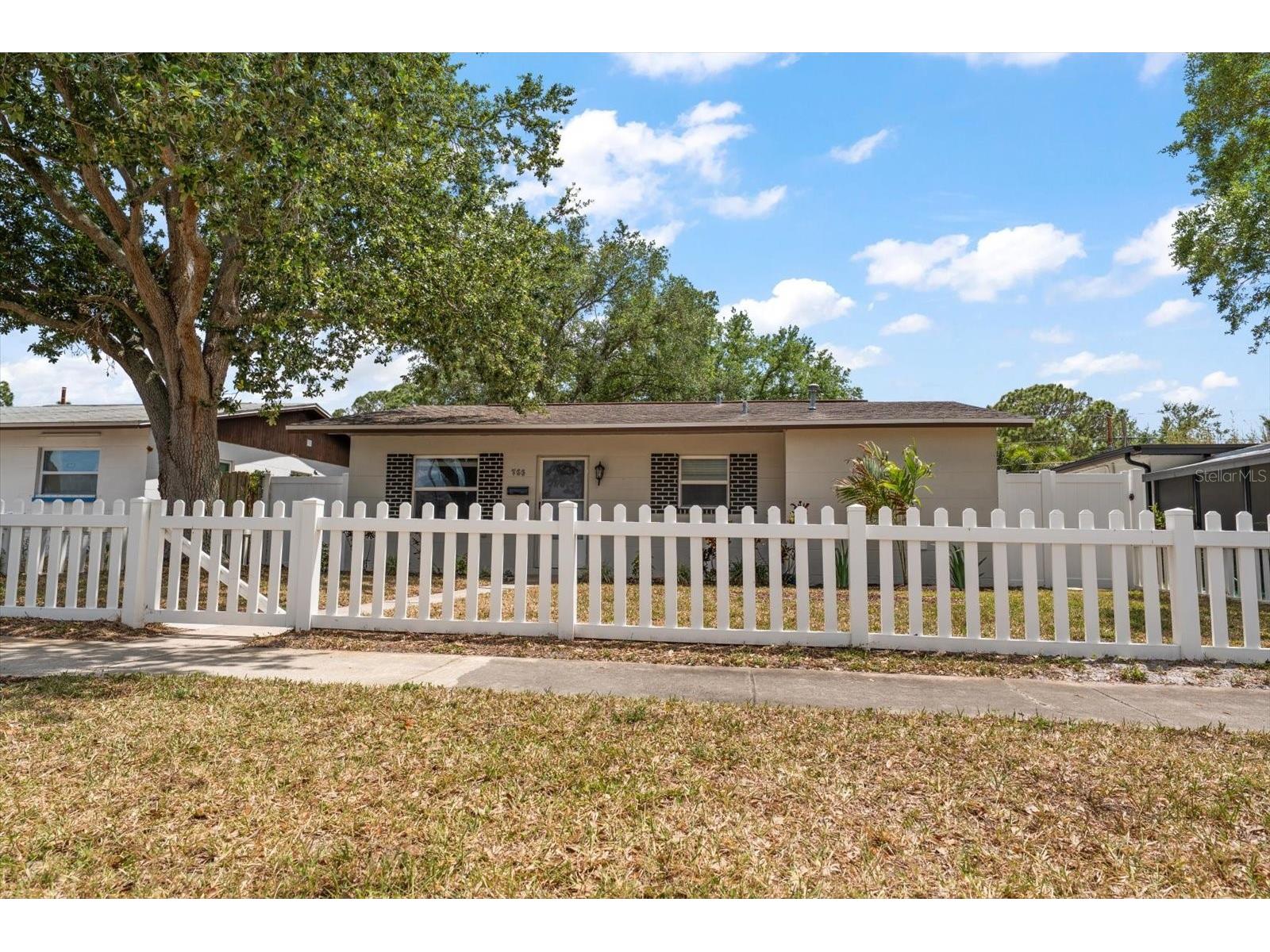 766 90th Avenue N Saint Petersburg FL 33702 TB8511330 image3