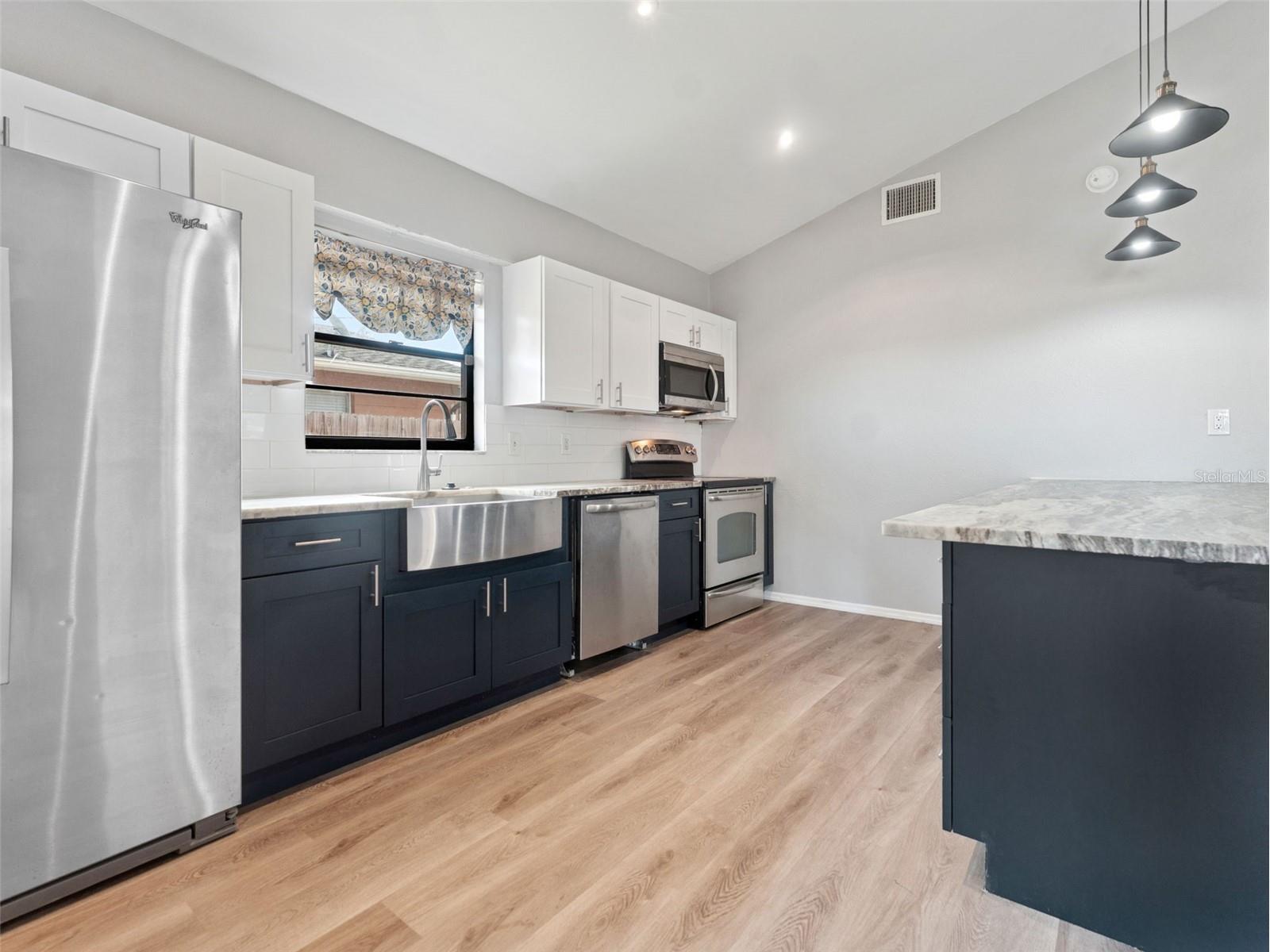 766 91st Avenue N Saint Petersburg FL 33702 TB8503171 image6