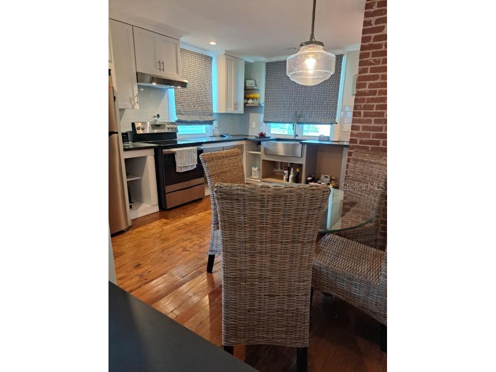 766 Bay Esplanade Clearwater Beach FL 33767 TB8373428 image12