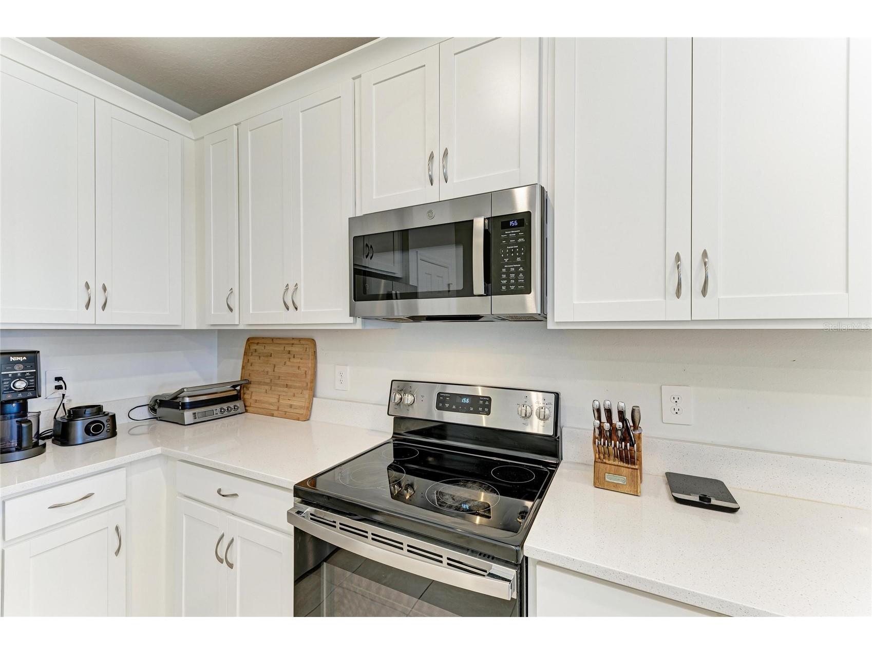 7664 Livewell Lane Sarasota FL 34240 A4677401 image17