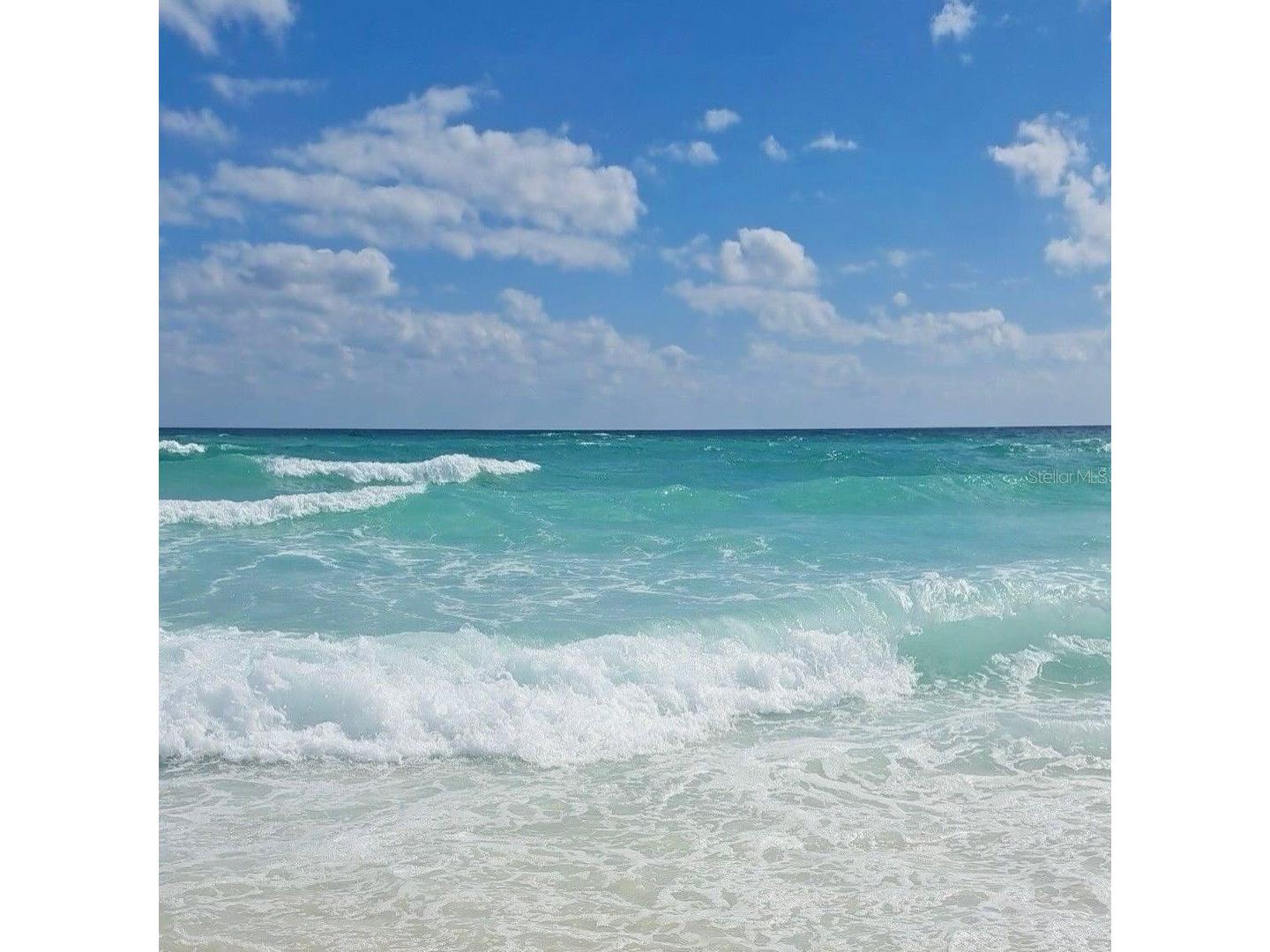 7664 Livewell Lane Sarasota FL 34240 A4677401 image51