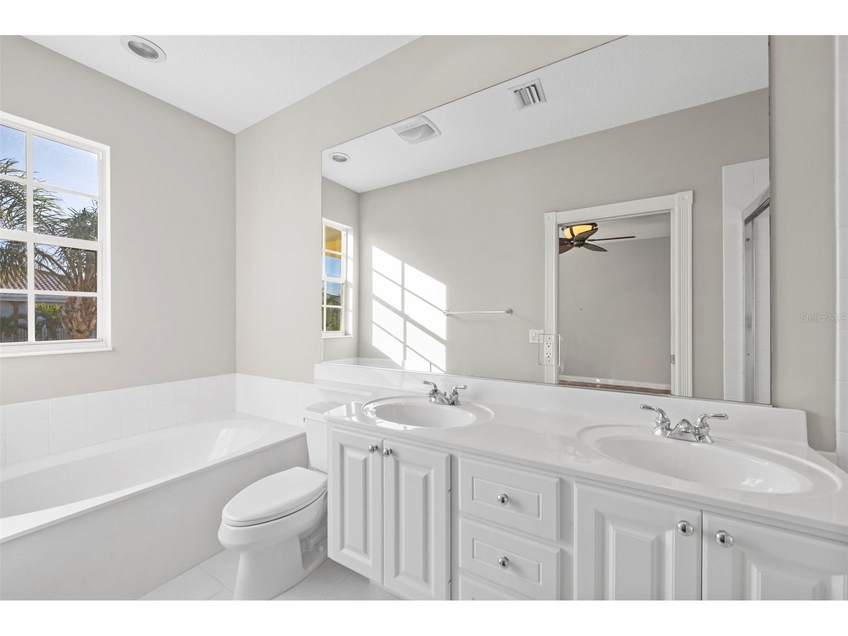 7665 Bergamo Avenue Sarasota FL 34238 A4678647 image10
