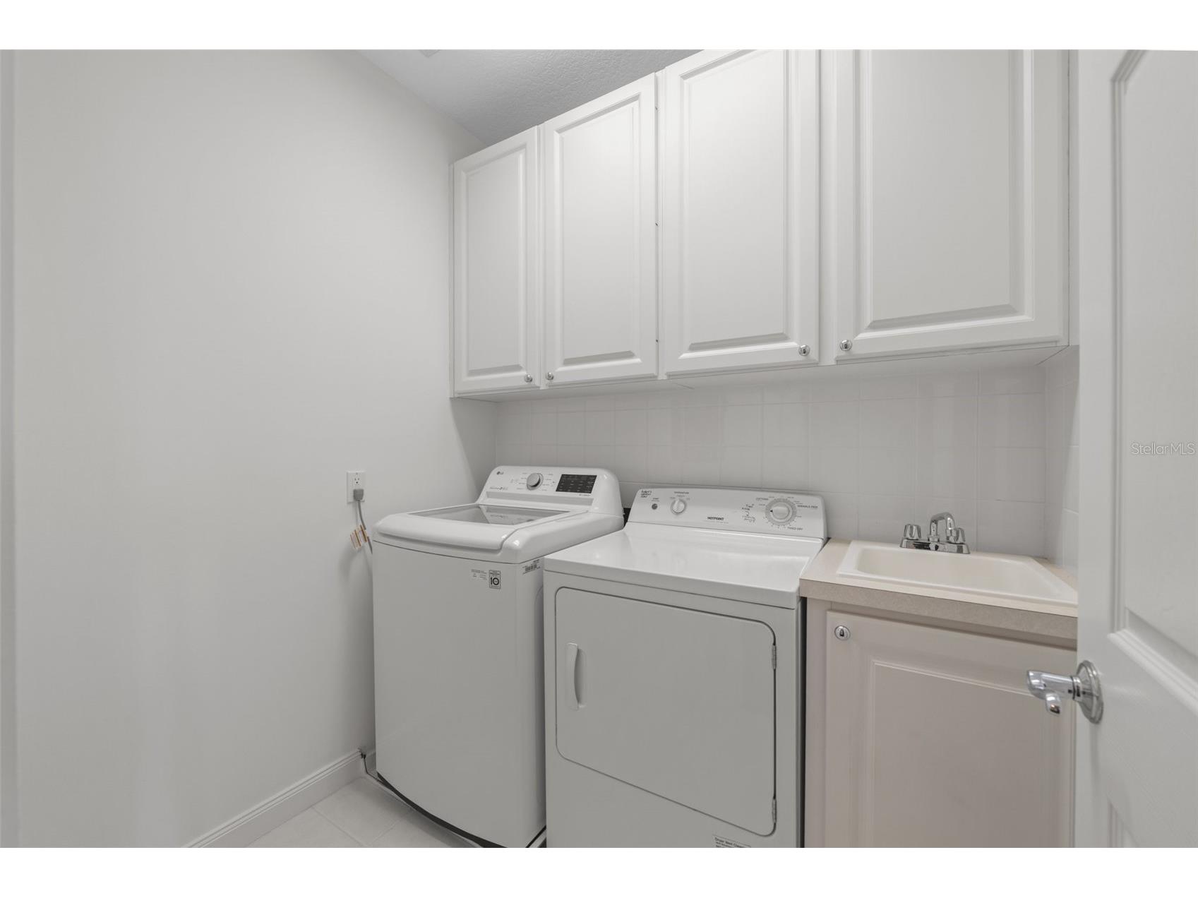 7665 Bergamo Avenue Sarasota FL 34238 A4678647 image11