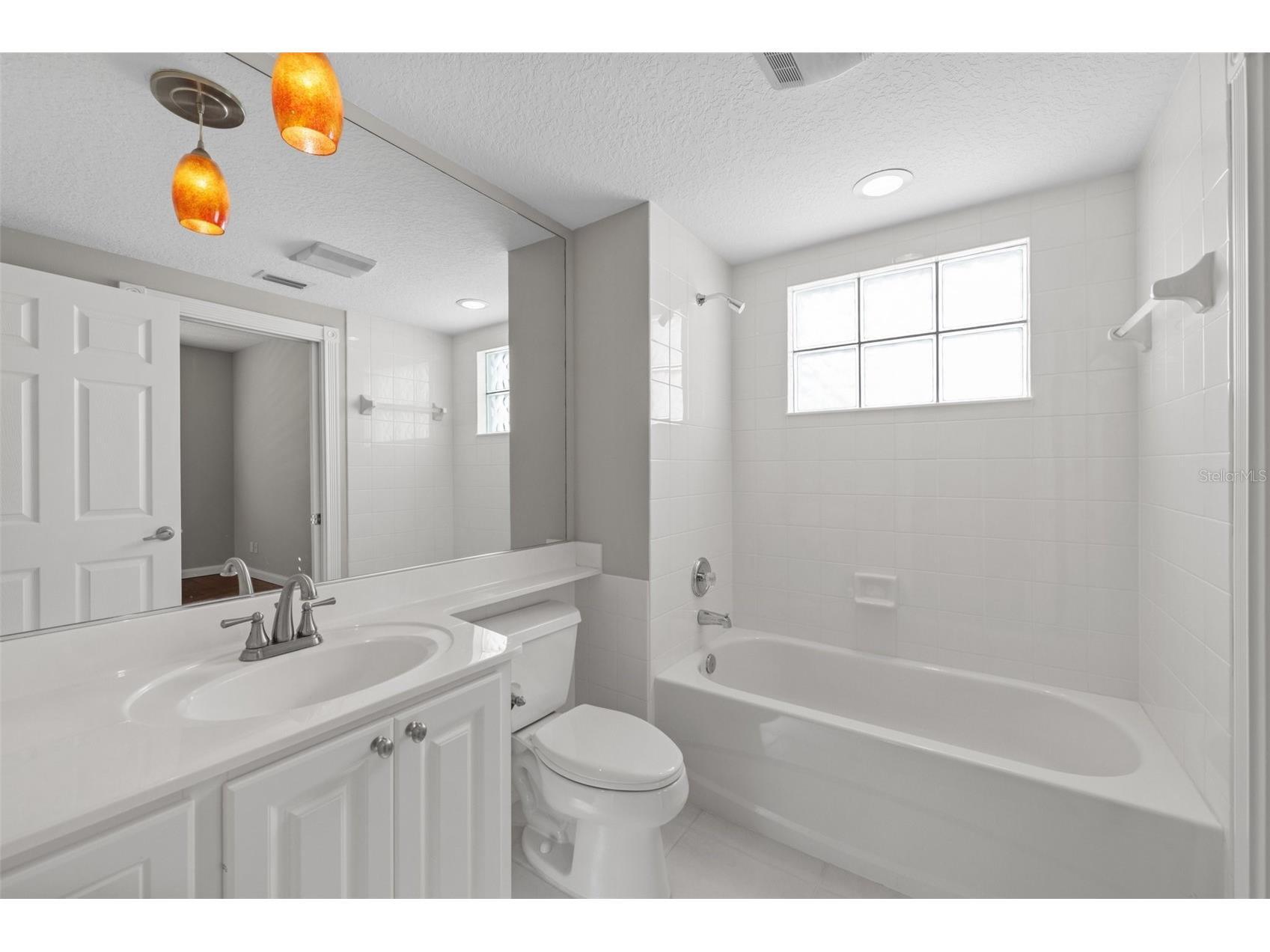 7665 Bergamo Avenue Sarasota FL 34238 A4678647 image13