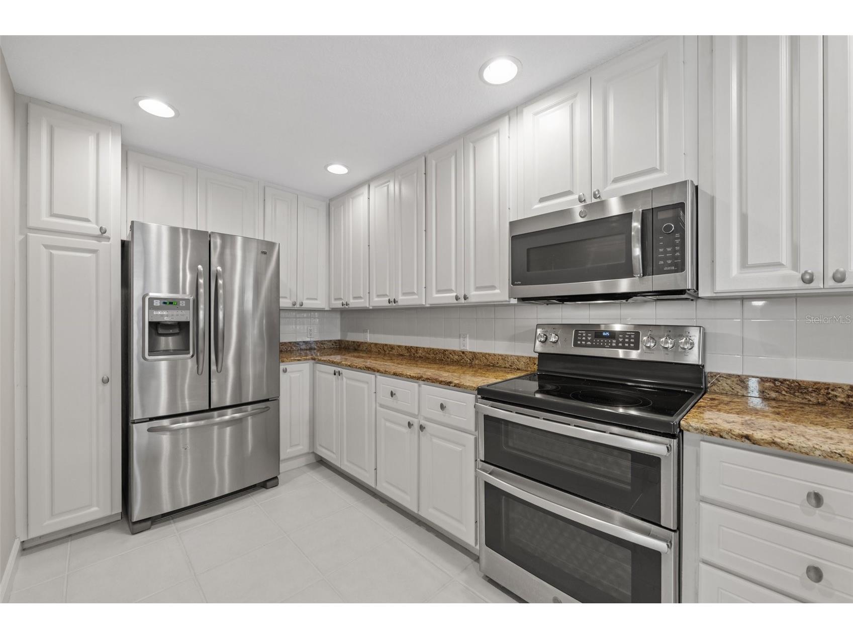 7665 Bergamo Avenue Sarasota FL 34238 A4678647 image5