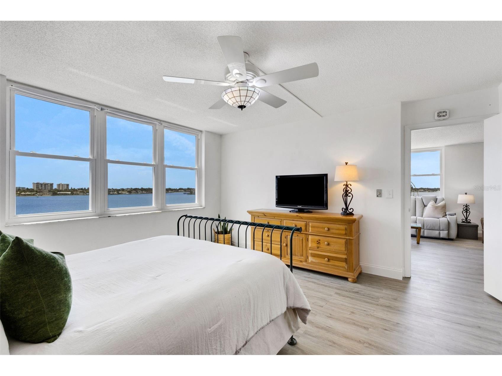 7665 Sun Island Drive S #407 South Pasadena FL 33707 TB8510970 image17