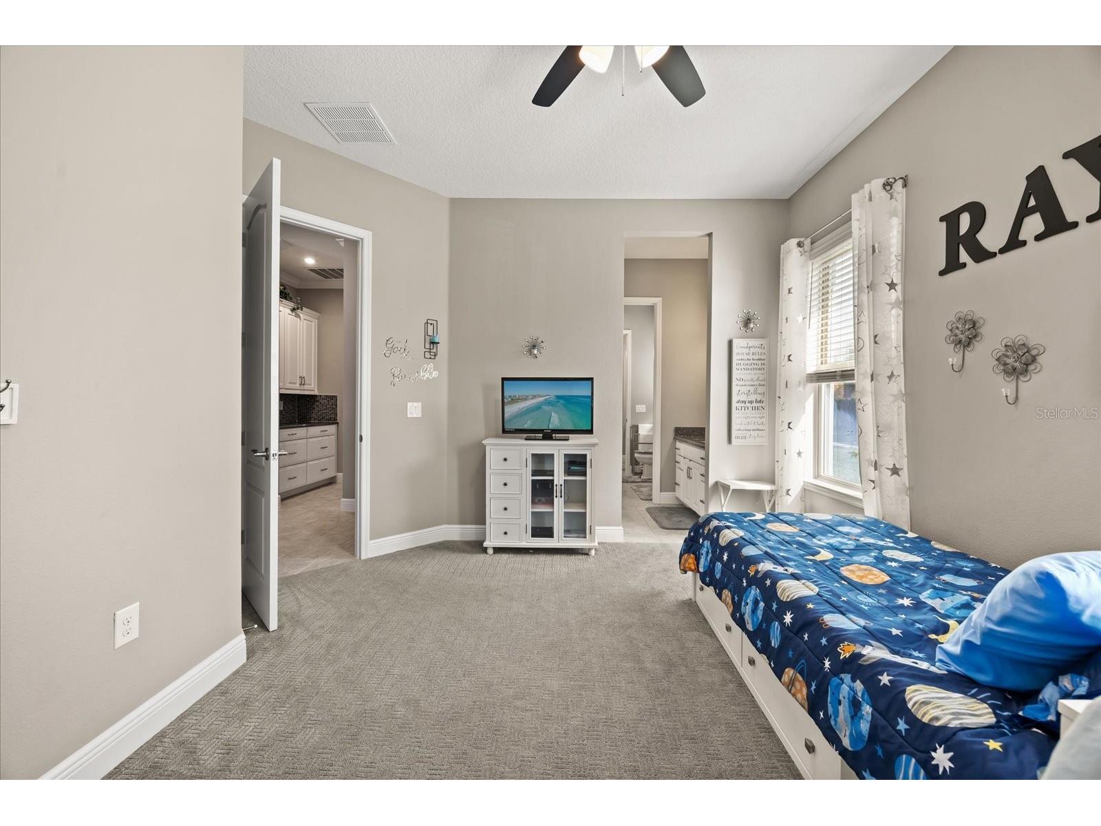 7667 Blue Quail Lane Orlando FL 32835 O6372192 image29