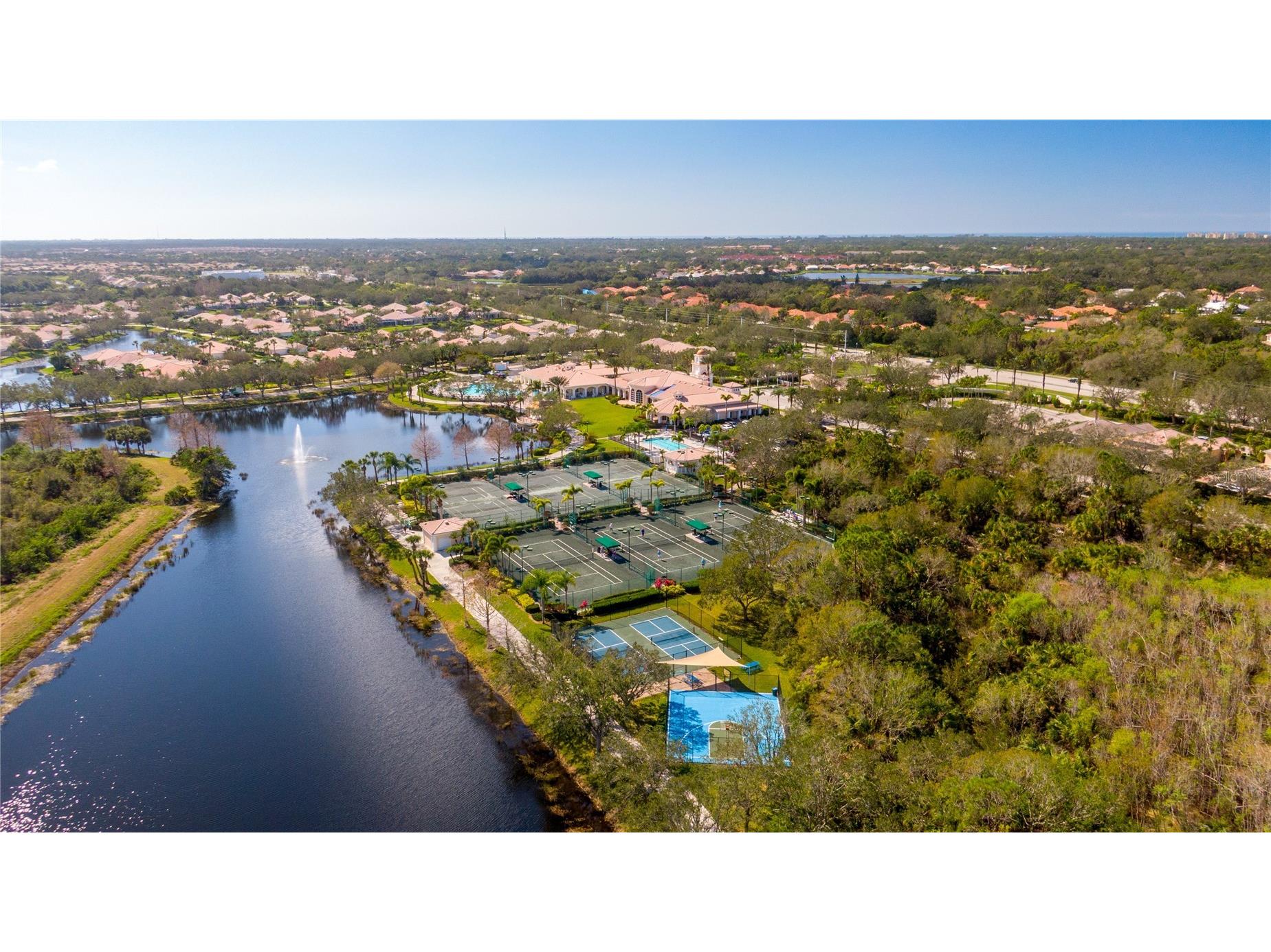7668 Bergamo Avenue Sarasota FL 34238 A4688948 image64