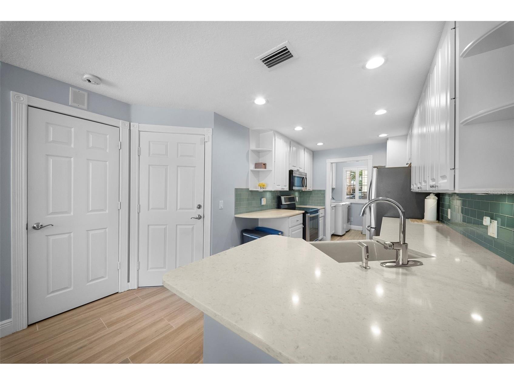 7668 Bergamo Avenue Sarasota FL 34238 A4688948 image9
