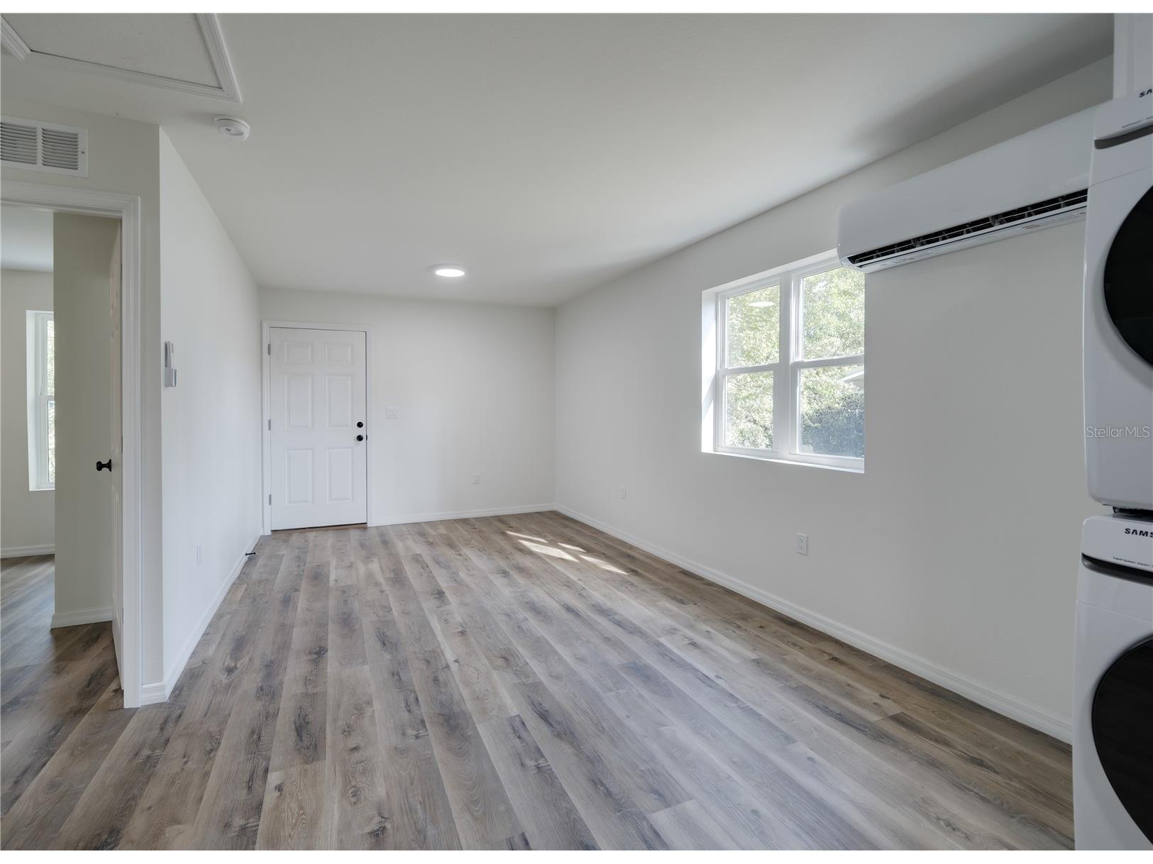 767 1/2 19th Avenue S Saint Petersburg FL 33705 TB8497046 image5