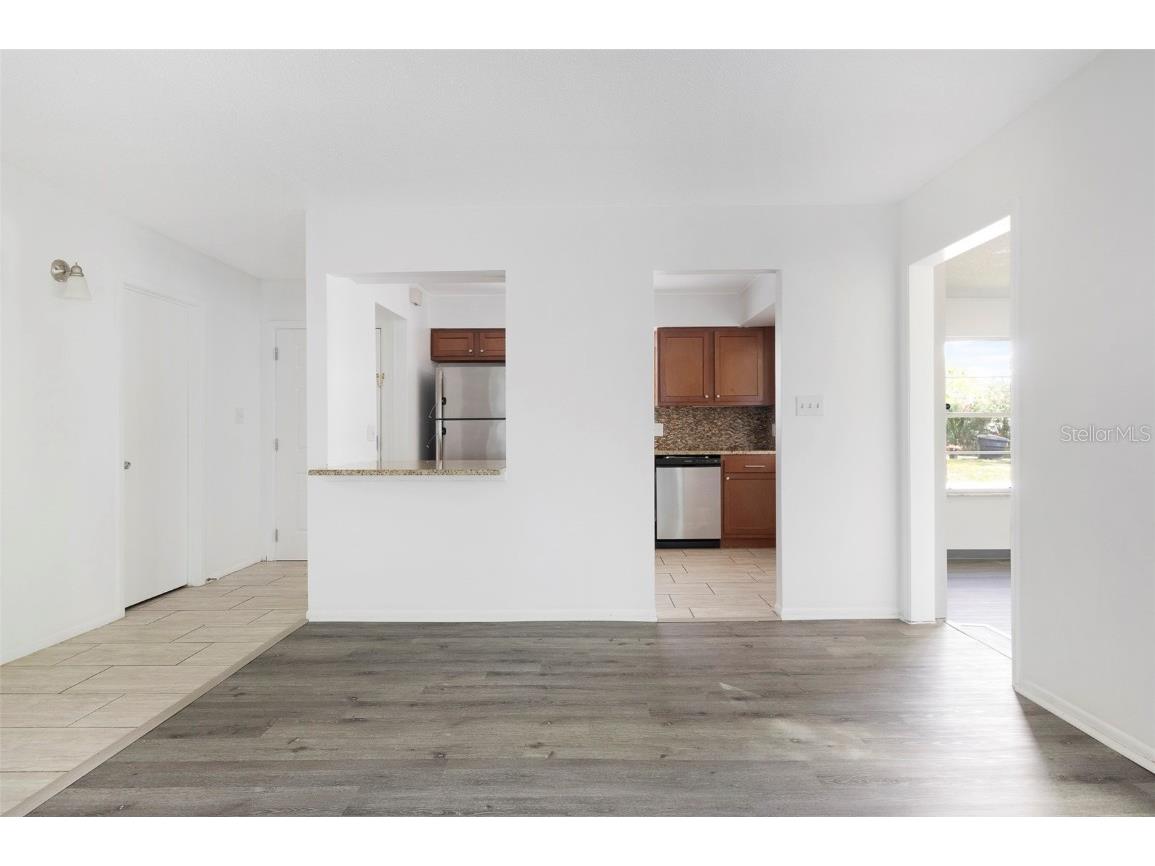 7670 8th Street N Saint Petersburg FL 33702 TB8438033 image11