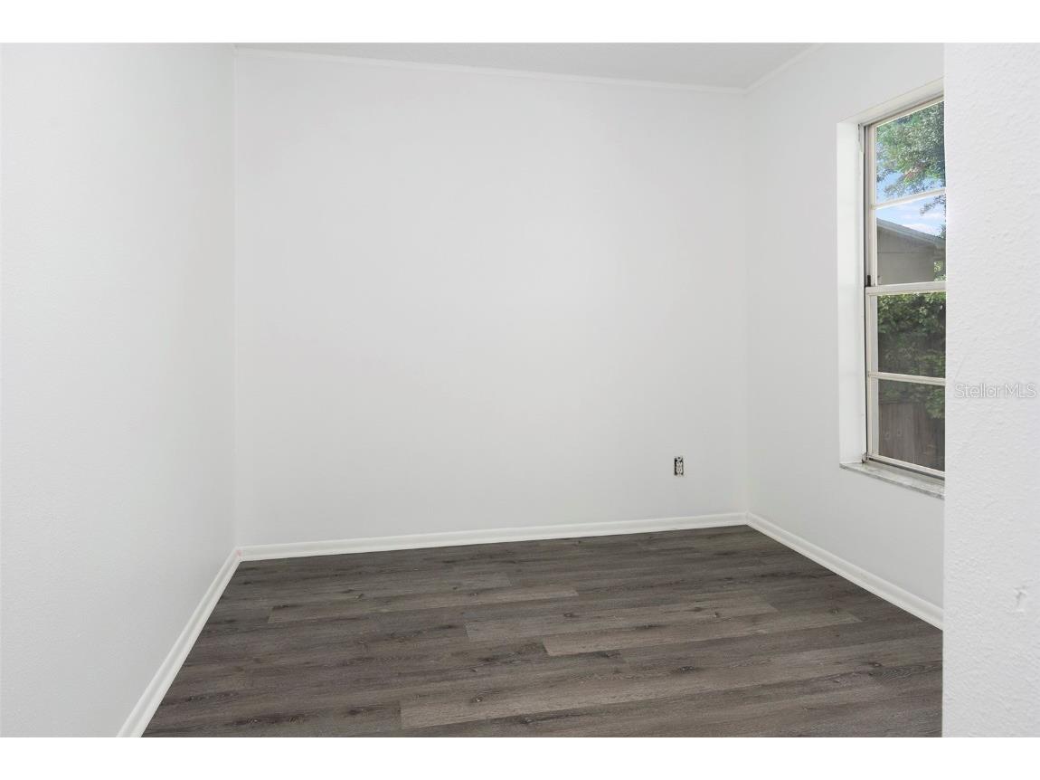 7670 8th Street N Saint Petersburg FL 33702 TB8438033 image12