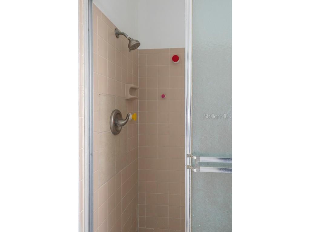 7670 8th Street N Saint Petersburg FL 33702 TB8438033 image16