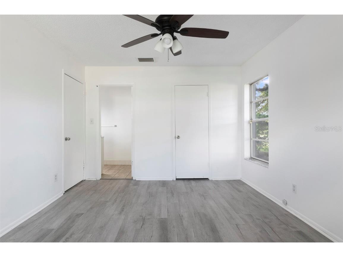 7670 8th Street N Saint Petersburg FL 33702 TB8438033 image20