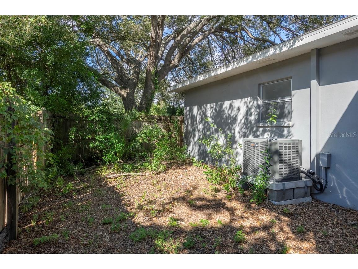 7670 8th Street N Saint Petersburg FL 33702 TB8438033 image28