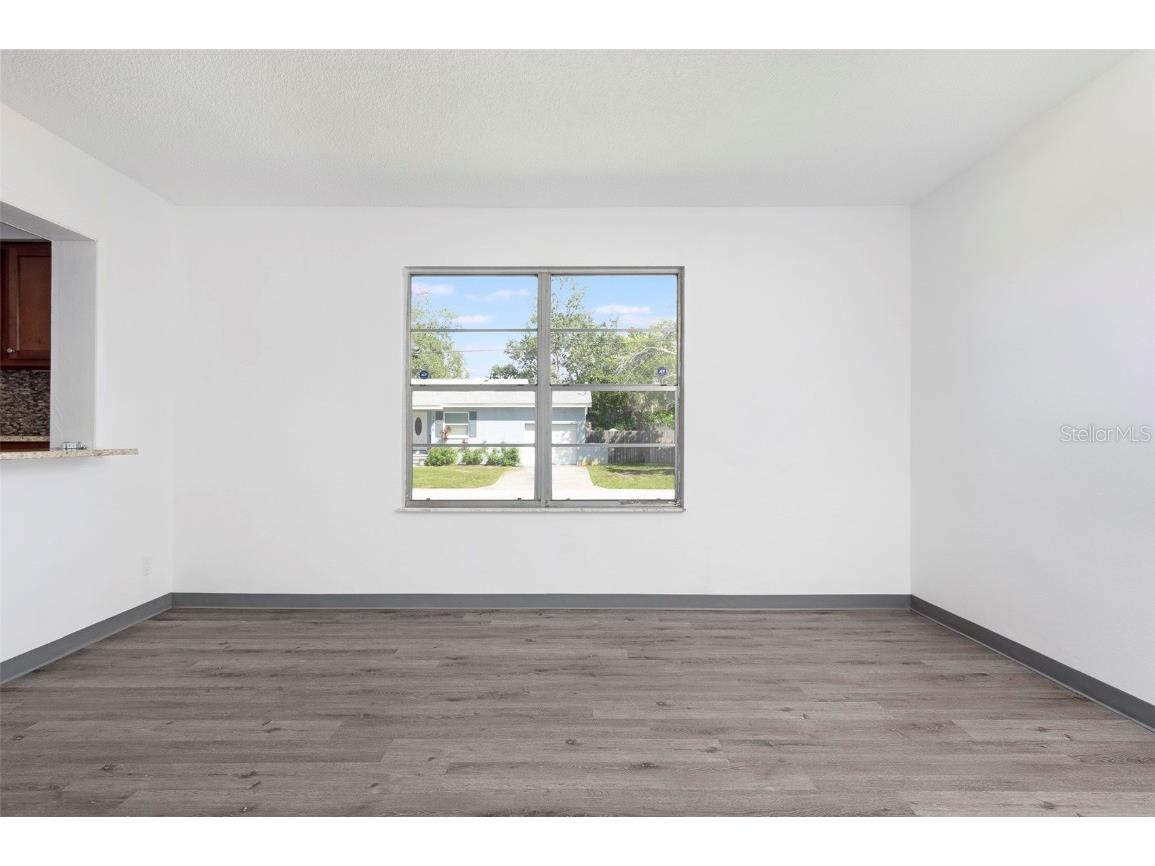 7670 8th Street N Saint Petersburg FL 33702 TB8438033 image7