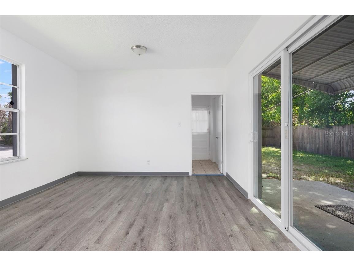 7670 8th Street N Saint Petersburg FL 33702 TB8438033 image8