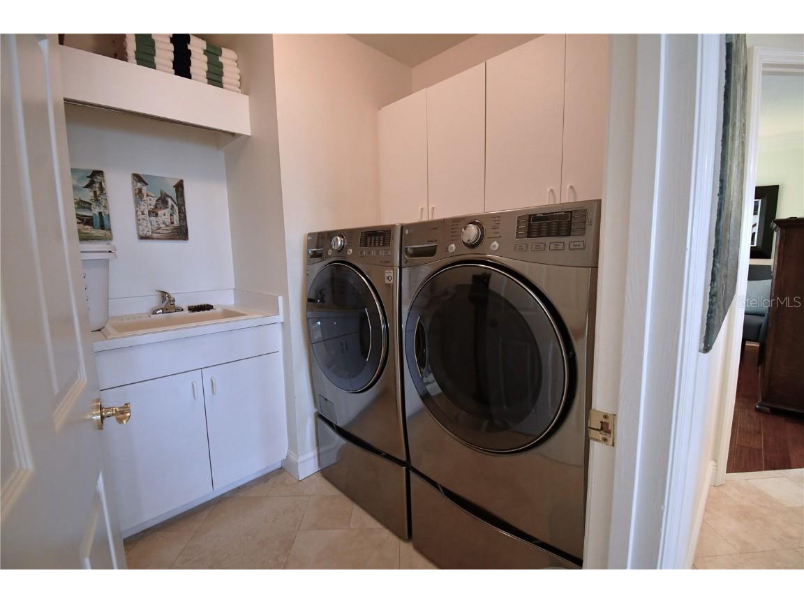 7676 Westmoreland Drive Sarasota FL 34243 A4646230 image19