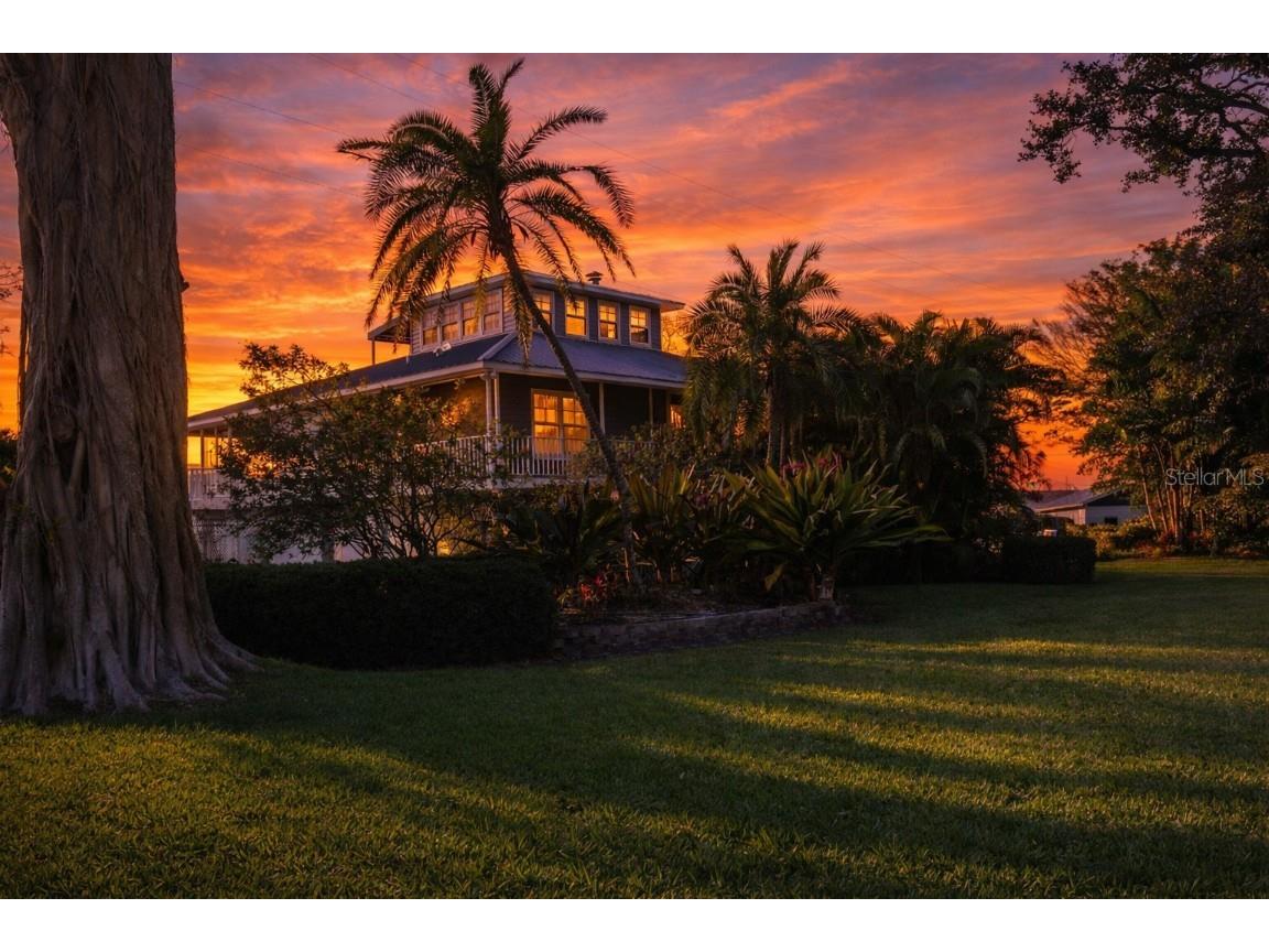 7676 Westmoreland Drive Sarasota FL 34243 A4646230 image2