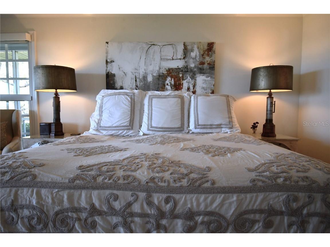 7676 Westmoreland Drive Sarasota FL 34243 A4646230 image26