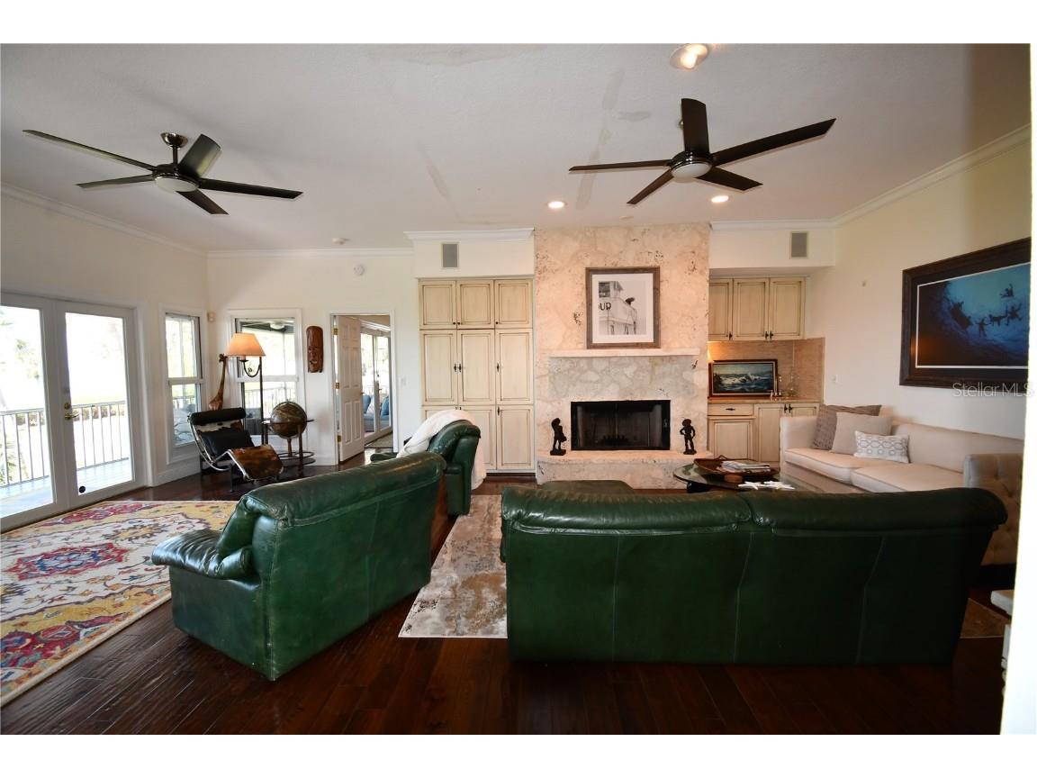 7676 Westmoreland Drive Sarasota FL 34243 A4646230 image43