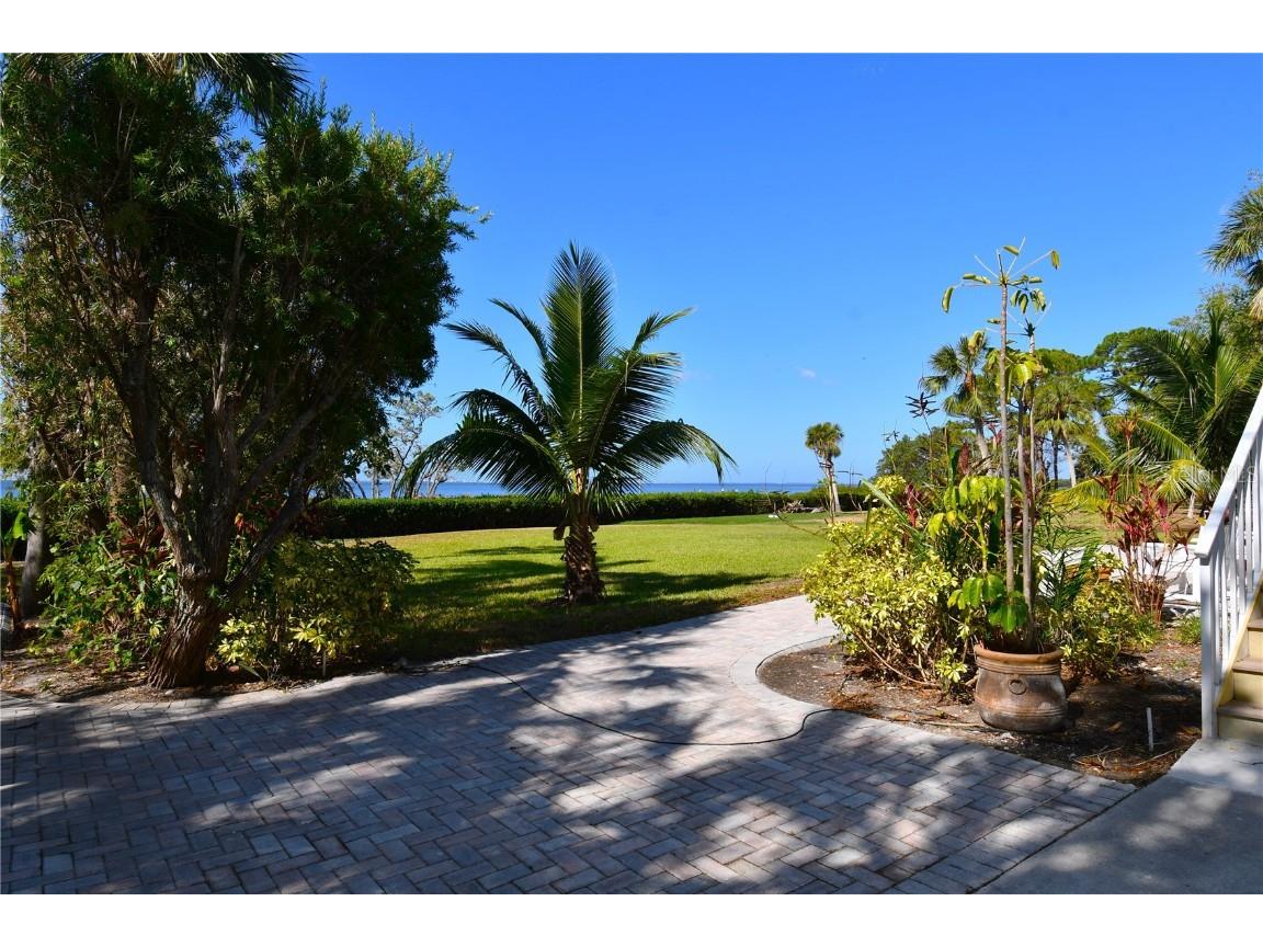 7676 Westmoreland Drive Sarasota FL 34243 A4646230 image6